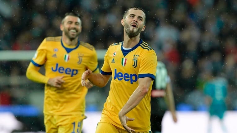 Italie : la Juventus se déchaîne, Milan ne s&rsquo;en sort pas