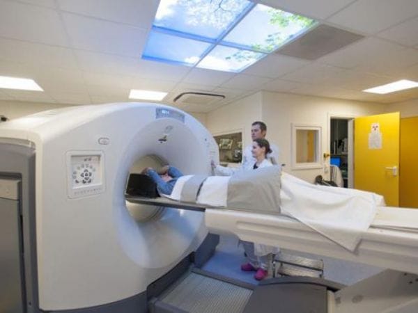 Cancer : lancement d’un projet avec le géant AstraZeneca et le français Unicancer