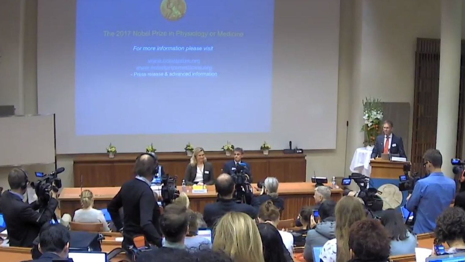 Le Nobel de médecine à trois Américains spécialistes de l’horloge biologique