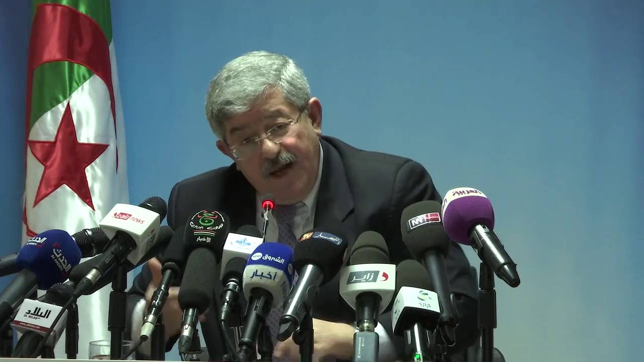 Ouyahia condamne l’esclavagisme en Libye, révèle le montant de l’aide de l’Algérie aux pays du Sahel
