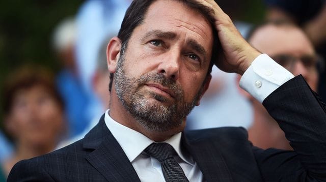 « # Signale un musulman » : vive polémique en France après les propos du ministre de l’Intérieur
