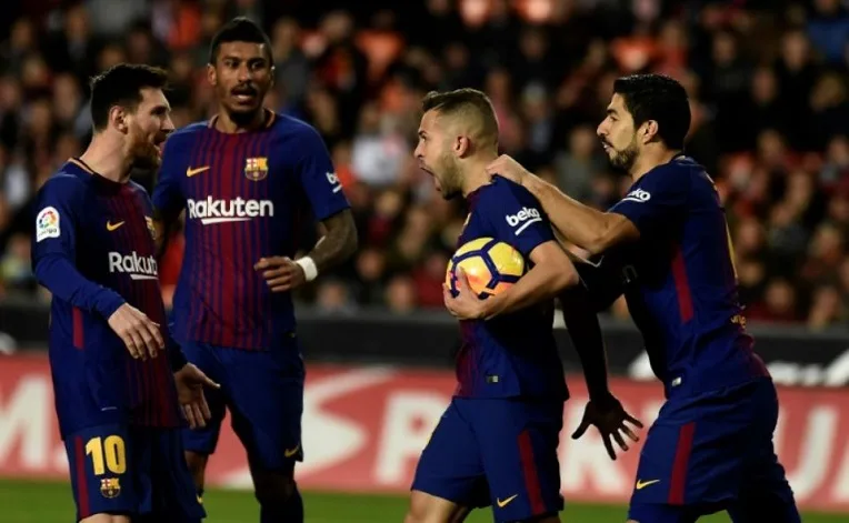 Espagne : le Barça arrache le nul à Valence sur fond de polémique