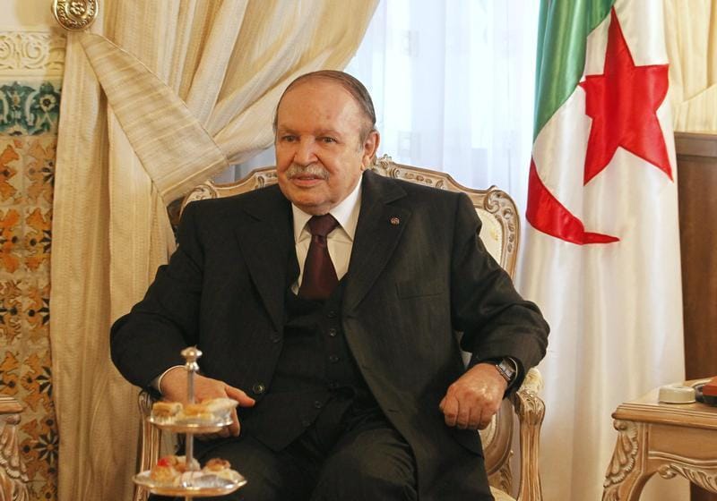 Élections locales : Bouteflika appelle les Algériens à participer massivement