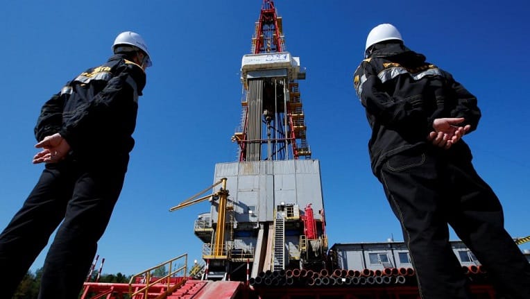 Le Brent démarre la semaine dans le vert, se rapproche des 80 dollars