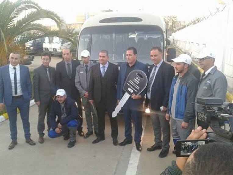 Les premiers bus Hyundai County montés en Algérie sortent d’usine
