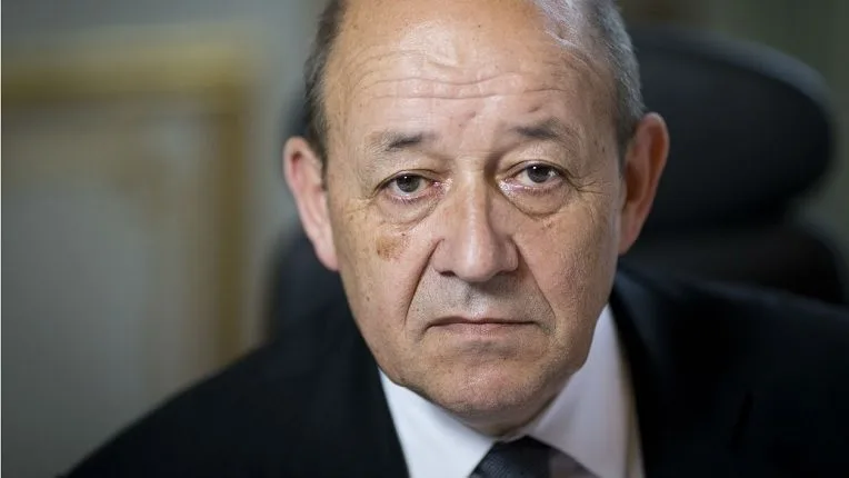 Jean-Yves Le Drian : Bouteflika est « parfaitement en forme »