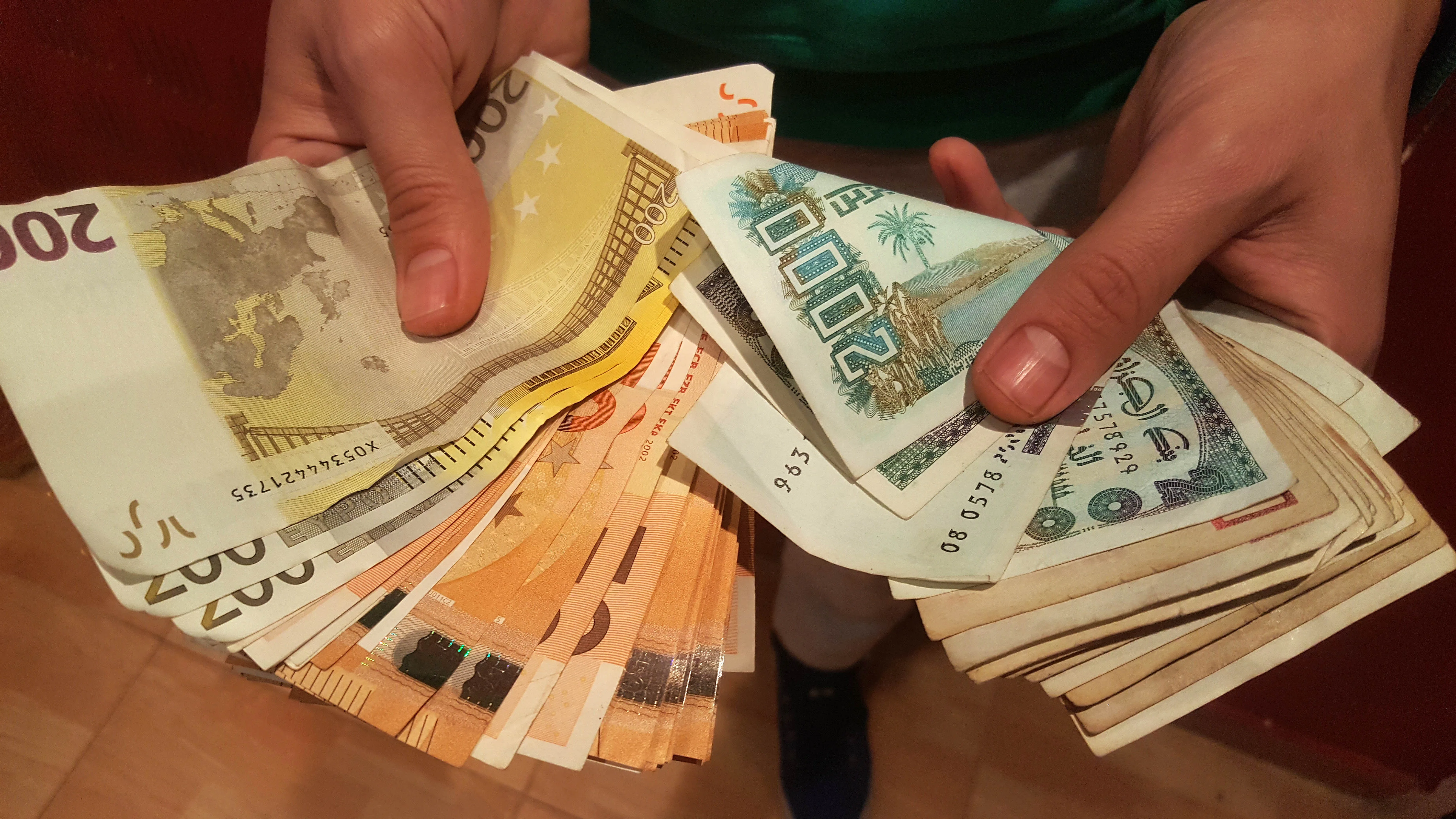 LE VRAI DU FAUX – Le dinar a-t-il gagné 13% face à l’euro en un mois ?