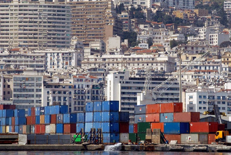 Importations algériennes : la Chine recule fortement au profit des principaux pays de l’UE