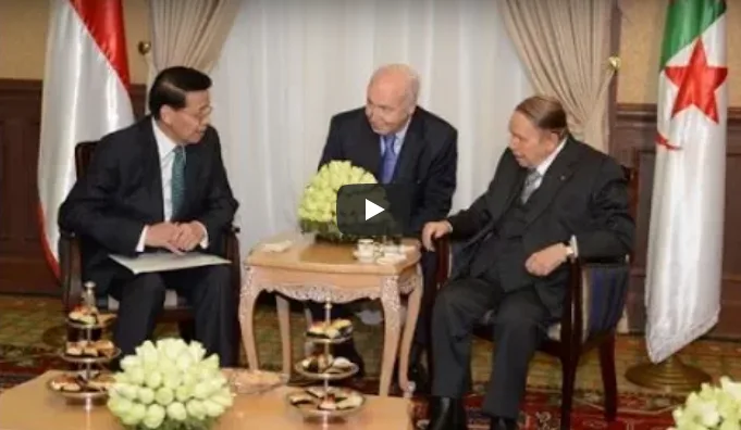 VIDÉO. Bouteflika reçoit l&rsquo;envoyé spécial du président indonésien