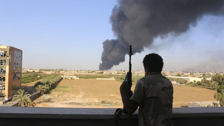 Libye : affrontements entre groupes armés près de la frontière tunisienne