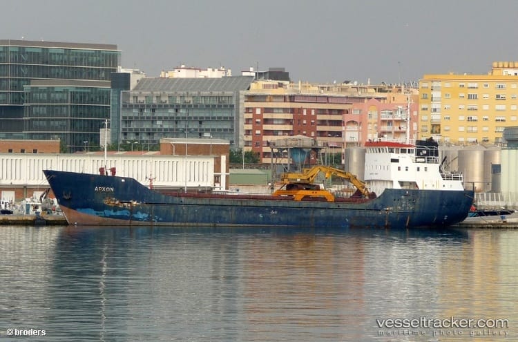 Un cargo en provenance de Turquie transportant des explosifs vers la Libye saisi en Grèce
