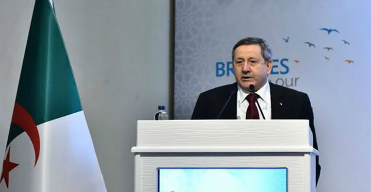 Rachat d’une raffinerie en Sicile : Ould Kaddour justifie et défend sa décision