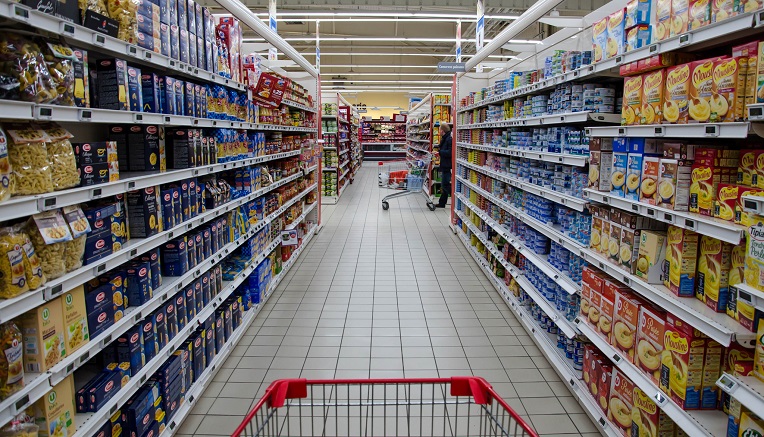 Dans les supérettes d'Alger, les produits importés toujours disponibles ...