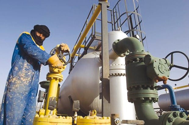 Le pétrole termine la semaine en forte hausse