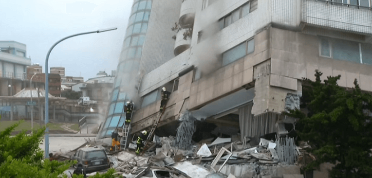 VIDÉO. Un séisme renverse des immeubles à Taïwan : au moins six morts