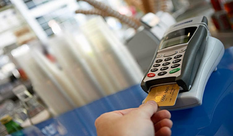 Pourquoi le paiement par carte bancaire tarde à se généraliser en Algérie