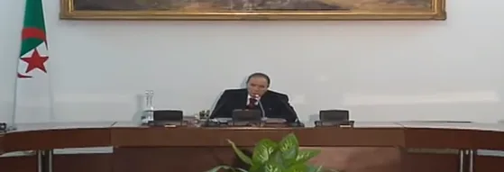 VIDÉO. Bouteflika préside un Conseil des ministres