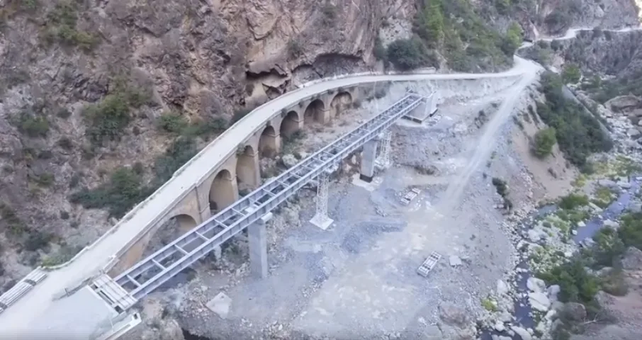 VIDÉO. Béjaïa : ouverture prochaine d&rsquo;un tronçon de la célèbre route des gorges de Kherrata