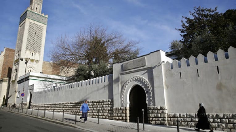 Ramadan : 100 imams algériens vont diriger des prières en France