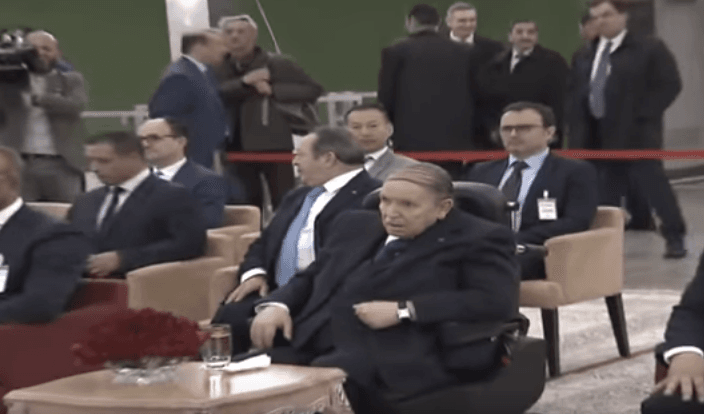 VIDÉO. Bouteflika prend le métro d&rsquo;Alger