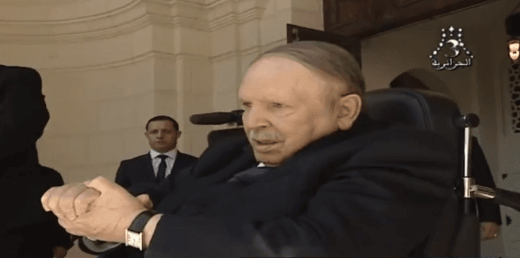 Bouteflika effectue une visite à Alger