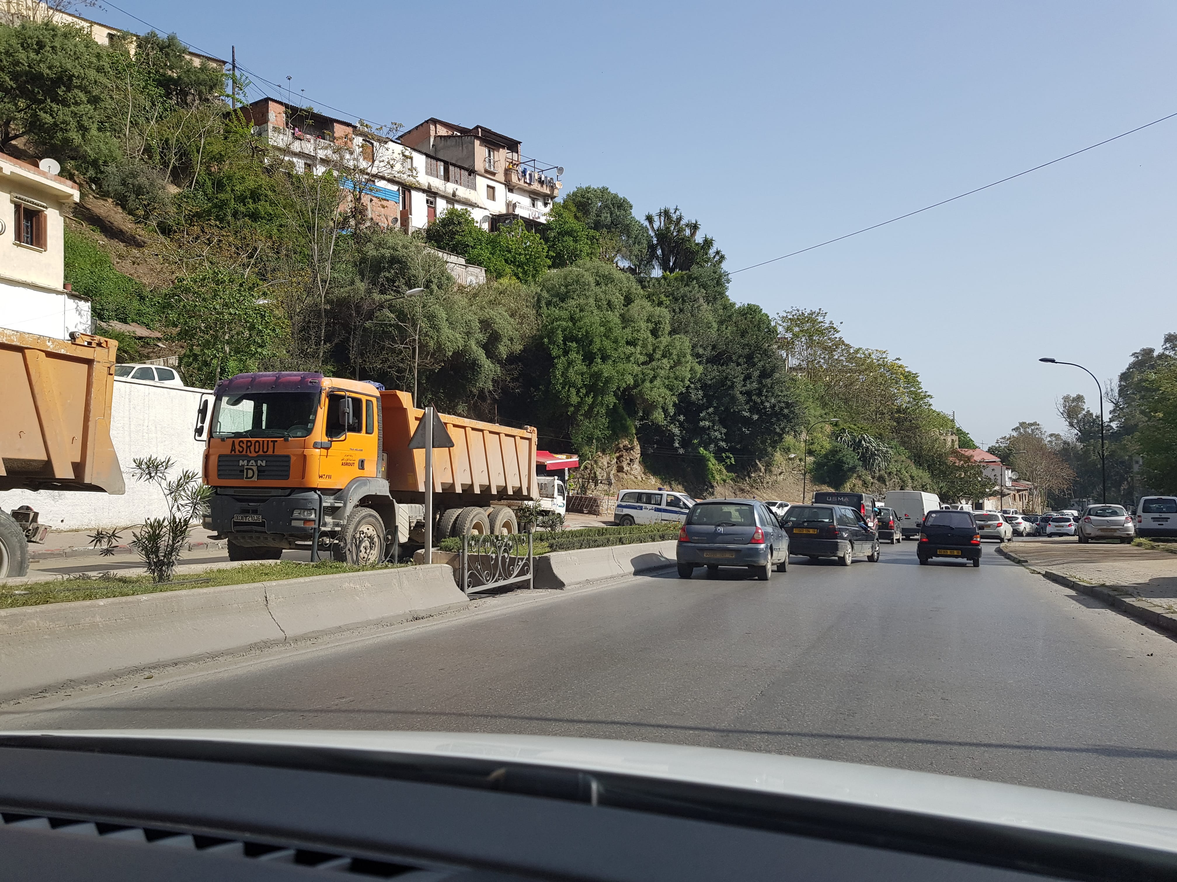 Alger : la route Bab El Oued – Chevalley toujours fermée