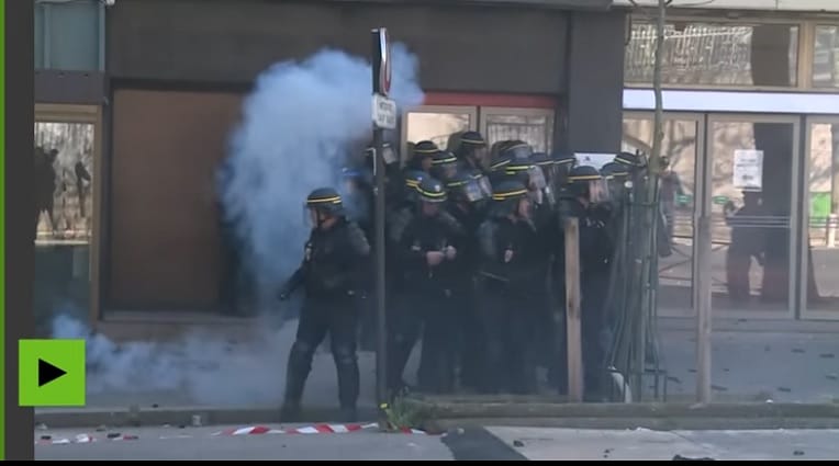 VIDÉO. France : affrontements entre manifestants et forces de l’ordre