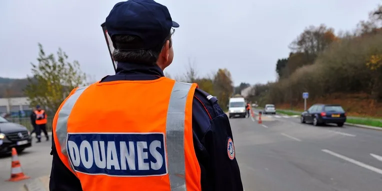 Espace Schengen: la France va prolonger jusqu’à fin octobre ses contrôles aux frontières