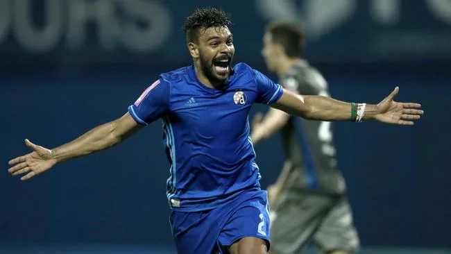 Verts en Europe : doublé de Soudani, Medjani marque contre son camp