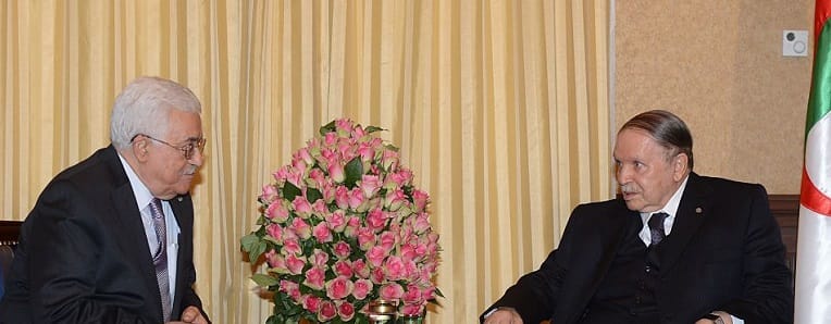 Bouteflika assure Mahmoud Abbas de la solidarité de l’Algérie