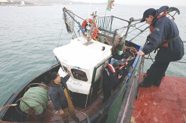 Quatre pêcheurs sauvés au large du littoral entre Chlef et Mostaganem