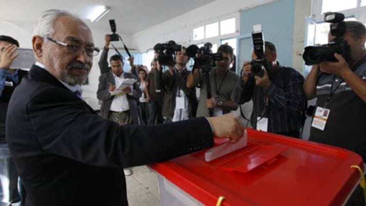 Élections : le parti islamiste Ennahdha en tête à Tunis