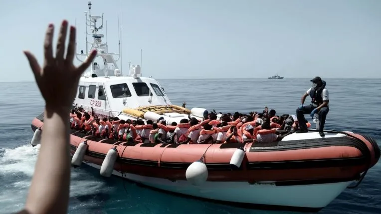 Madrid annonce que la France accueillera des migrants de l&rsquo;Aquarius