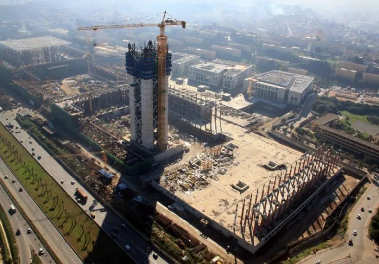 Grande mosquée d&rsquo;Alger : le gouvernement fixe la date de livraison