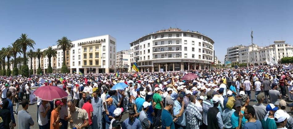Maroc : des milliers de personnes marchent à Rabat en soutien aux détenus du Hirak