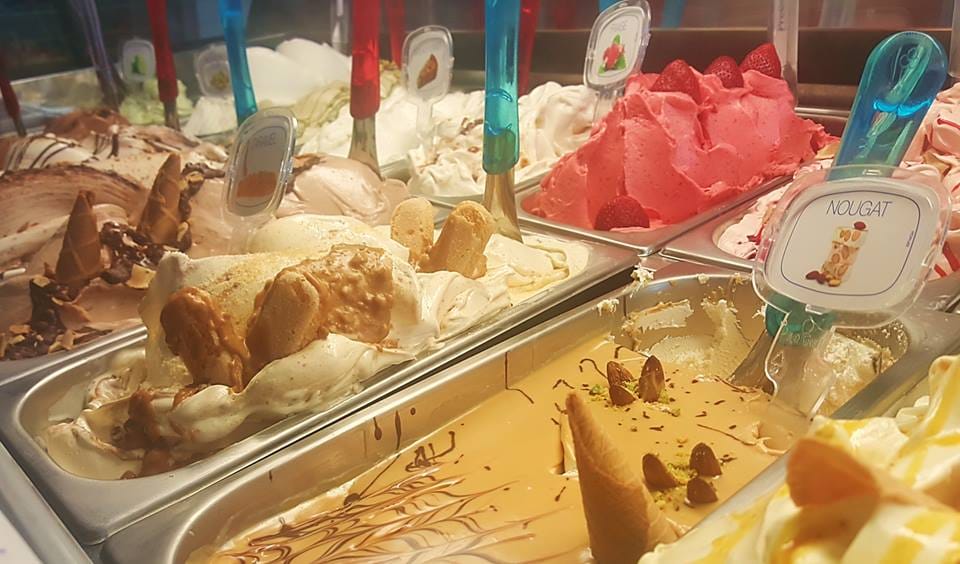 Balade gourmande à Alger : un fast-food traditionnel, le Maestro et un glacier artisanal à découvrir