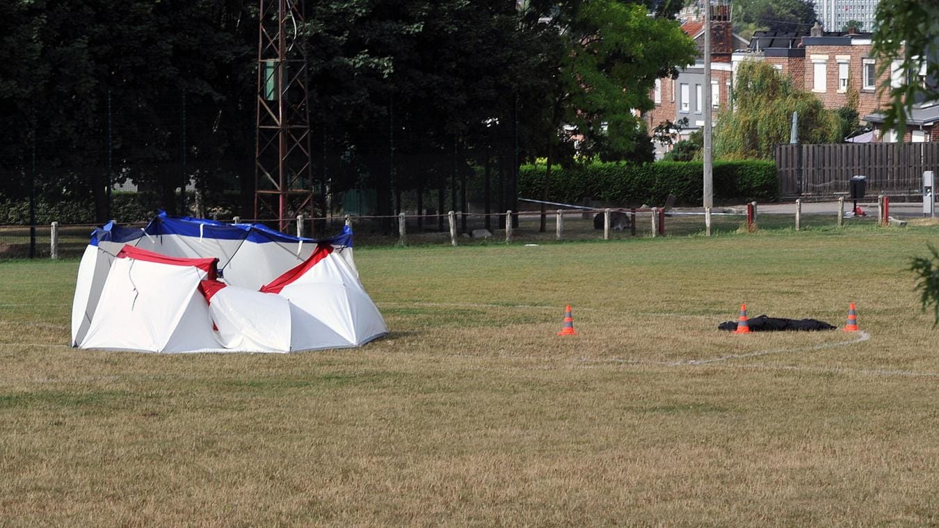 Belgique : un homme se fait exploser sur un terrain de foot