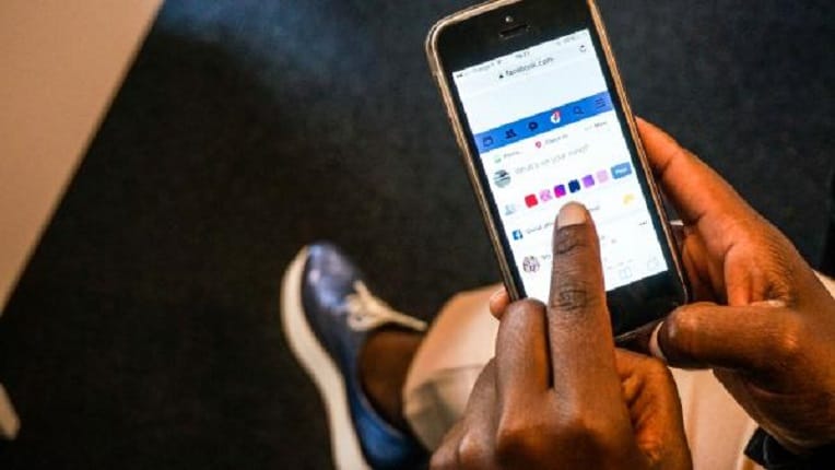 Ouganda : polémique après l’entrée en vigueur d’une taxe sur les réseaux sociaux