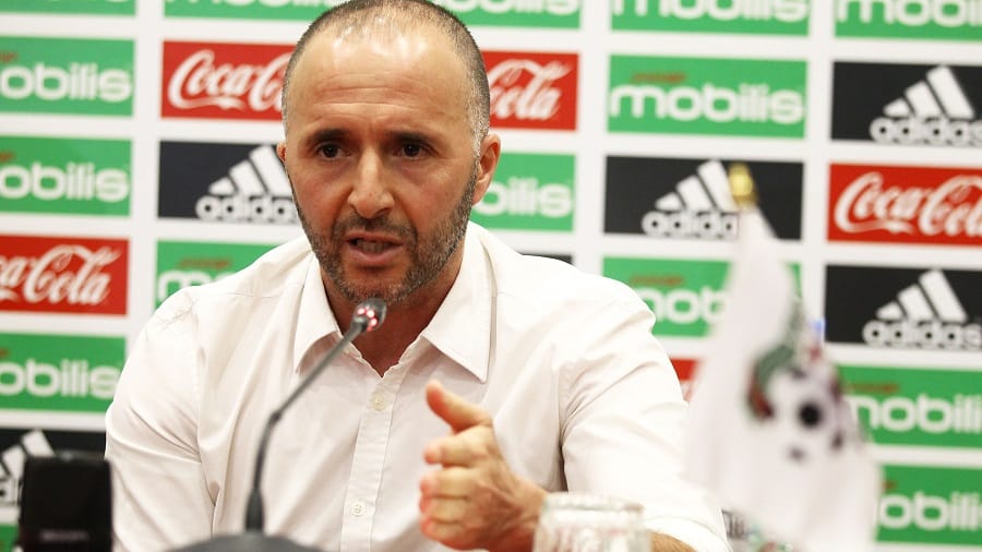 E.N : Belmadi critique les consultants TV, défend Mahrez