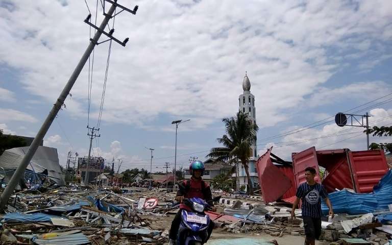 VIDÉO. Séisme et tsunami en Indonésie : plusieurs centaines de morts