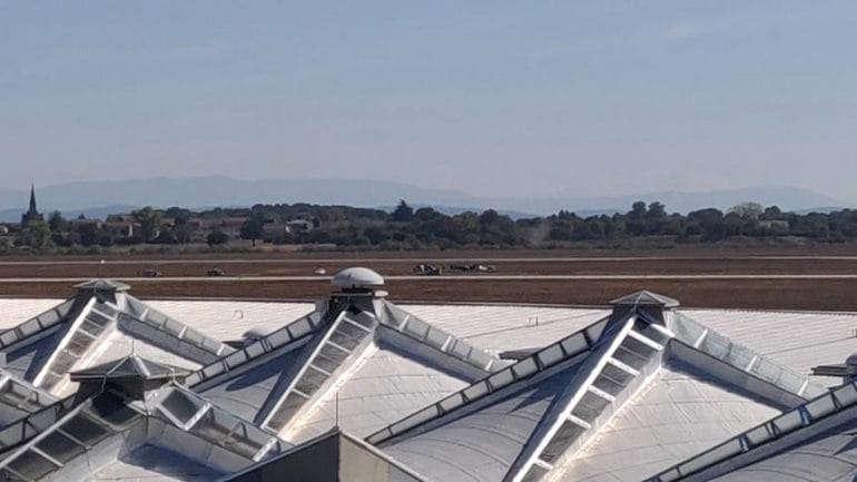 VIDÉO. Course-poursuite sur les pistes de l’aéroport de Lyon