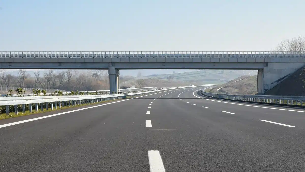 La route Alger – Tizi Ouzou fermée à Tadmait