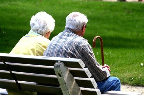 La France améliore la prise en charge des retraités algériens