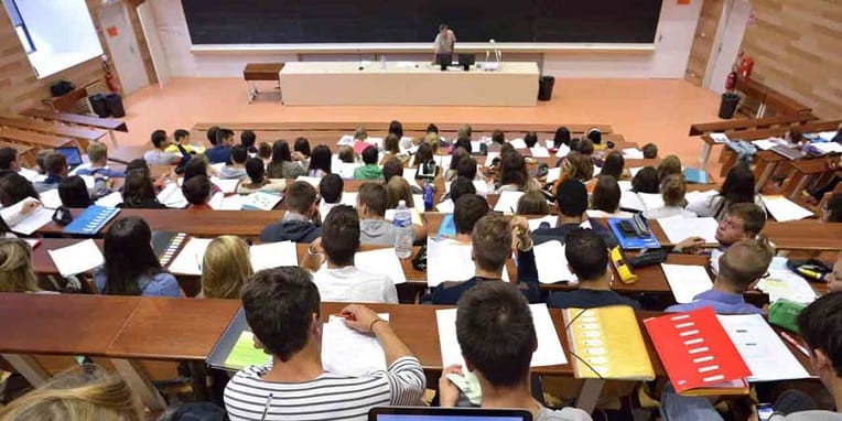 France : 10 universités s’opposent à la hausse des frais de scolarité pour les étudiants étrangers