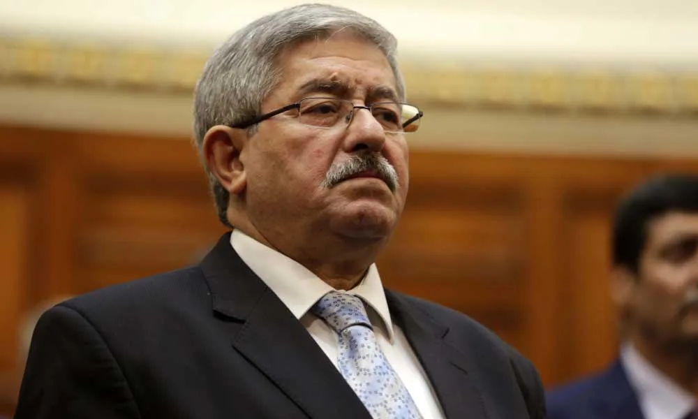 Ouyahia explique pourquoi il ne présentera pas son bilan devant le Parlement