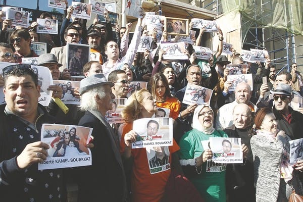 Rassemblement en faveur de la libération de Kamel Bouakaz et de Fodil Dob
