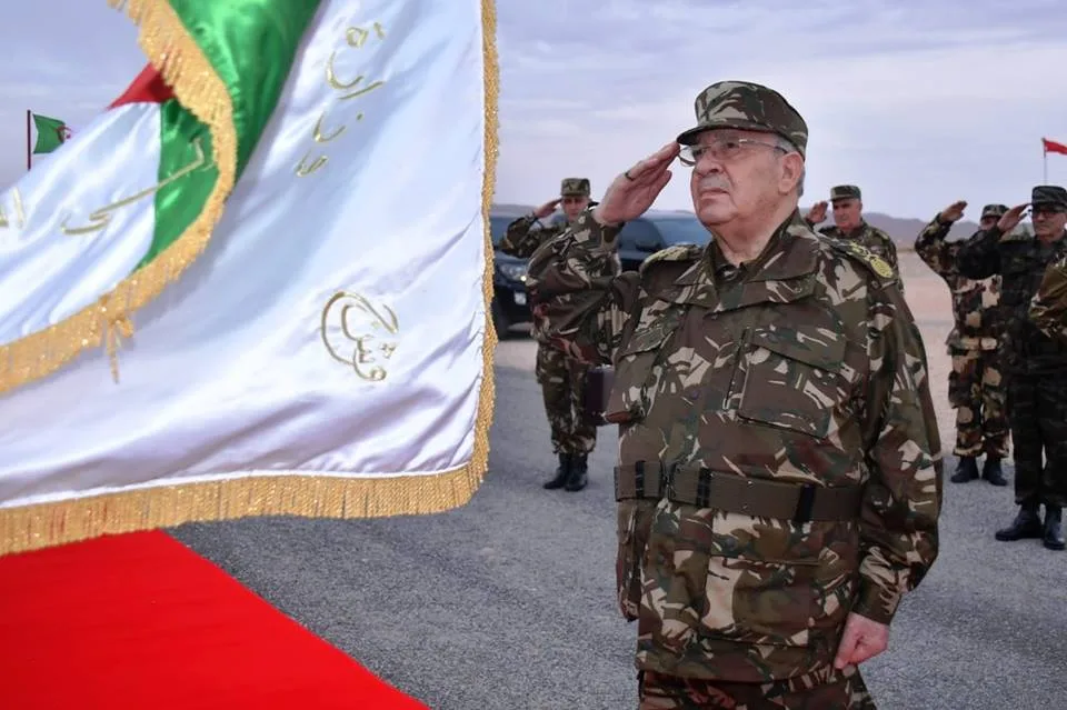 Gaïd Salah reprend ses sorties sur le terrain