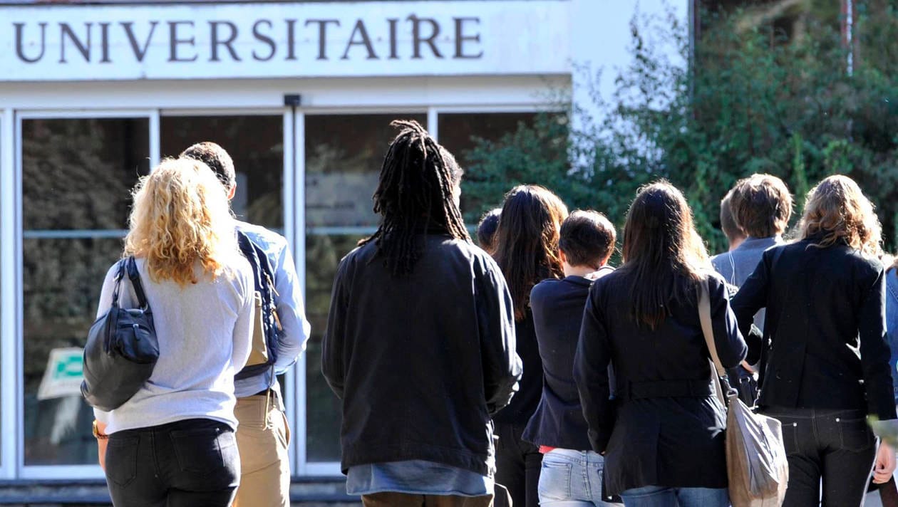Paris : rassemblement contre la hausse des frais universitaires pour les non-Européens