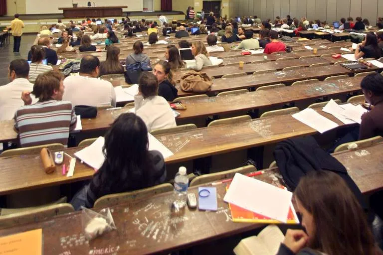Universités algériennes : les contacts avec l’étranger réglementés