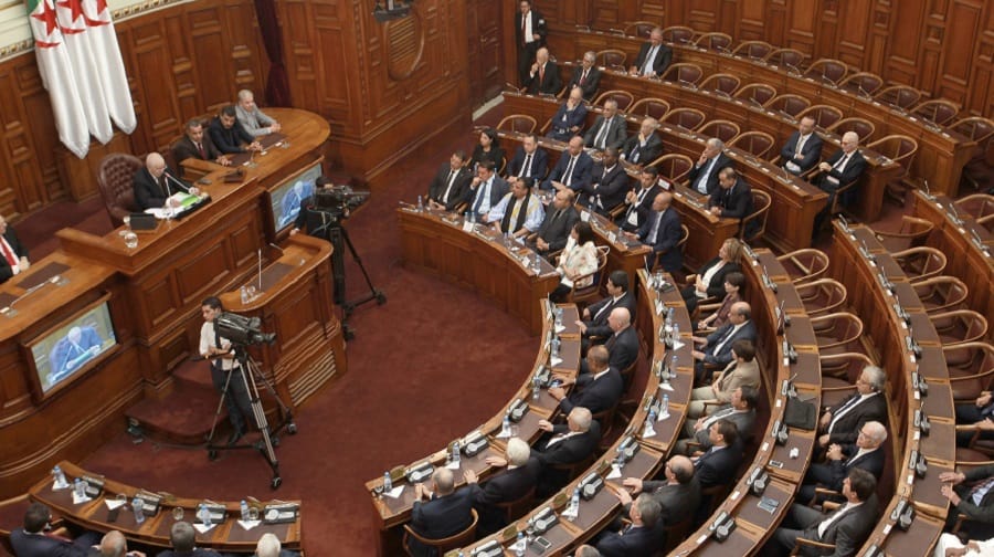 Sénatoriales: affrontements entre des élus du FLN et du RND à Oran